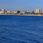 T2 Rez De Jardin Proximite Et Centre * Saint-Raphael (Var)